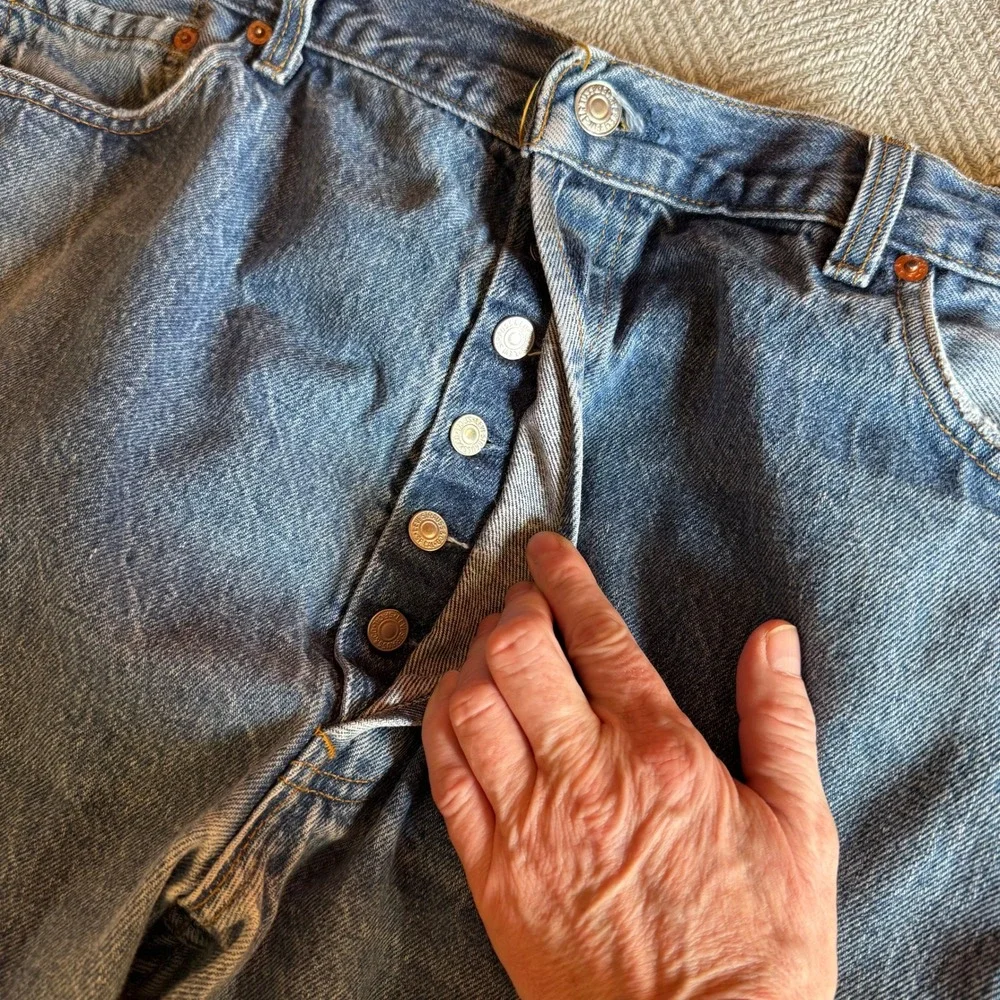 Levis good used